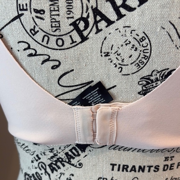 **DKNY Soft Blush/pale pink adjustable strap lightly padded bra Sz 32B - Picture 11 of 16